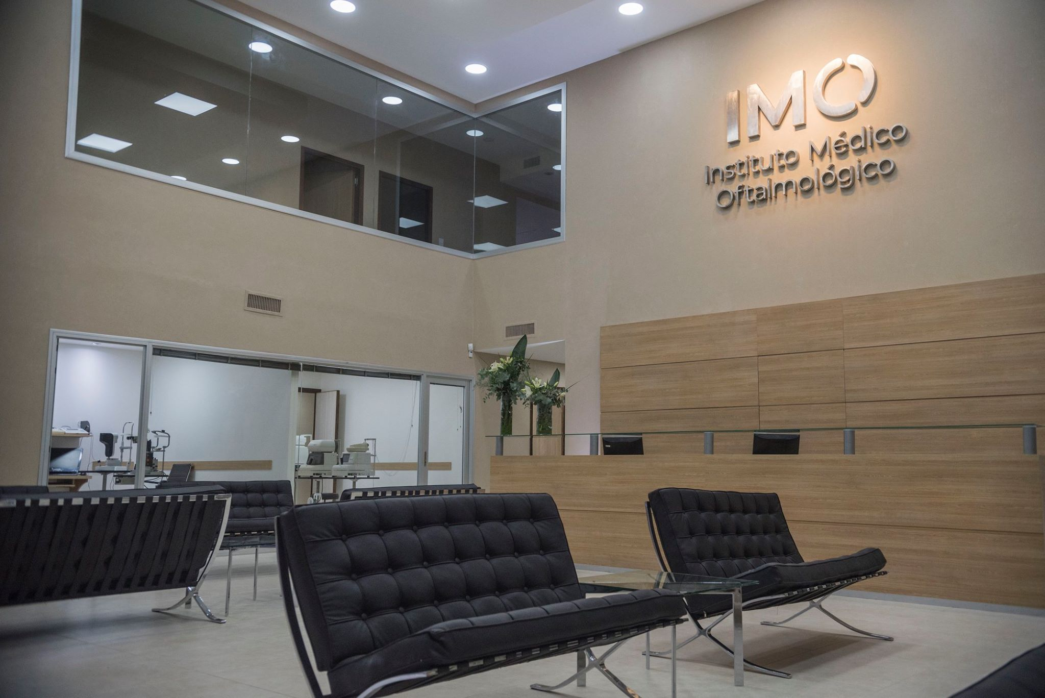 Recepción del Instituto Médico Oftalmológico
